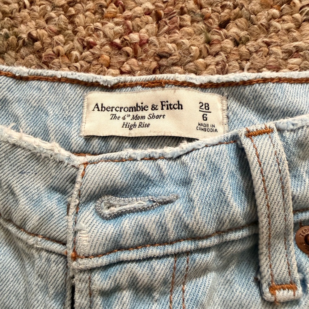 Abercrombie & Fitch High Rise Light Blue Jeans